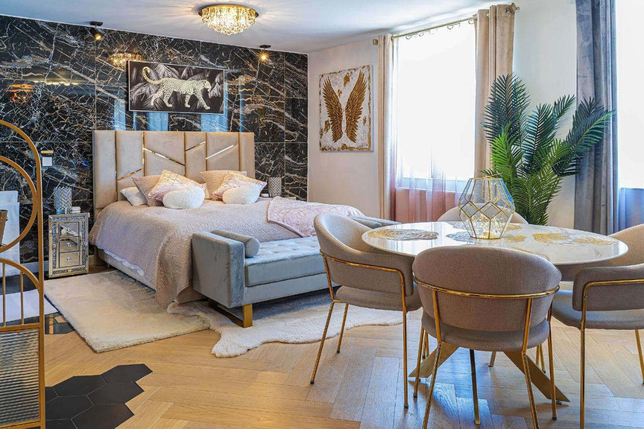 Magnifique Loft / Spa En Face De La Cathedrale ! Narbonne Buitenkant foto
