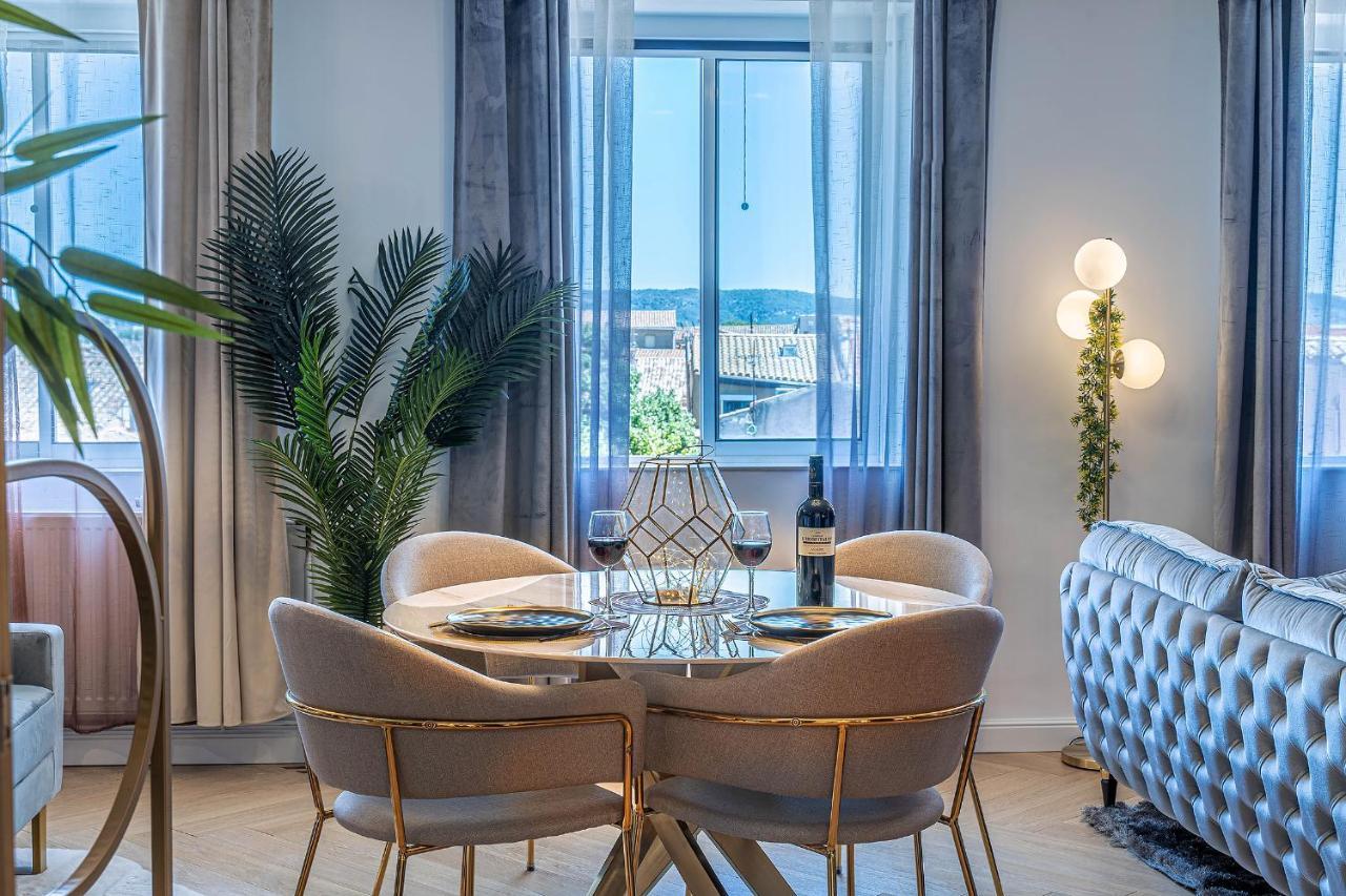 Magnifique Loft / Spa En Face De La Cathedrale ! Narbonne Buitenkant foto